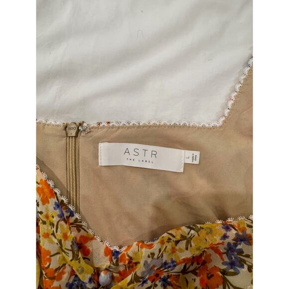 ASTR So Smitten Mini Dress Women's Large Orange Floral Revolve Cottagecore - Picture 7 of 16